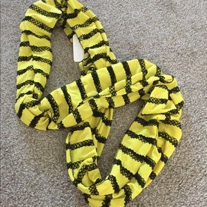 Charming Charlie scarf